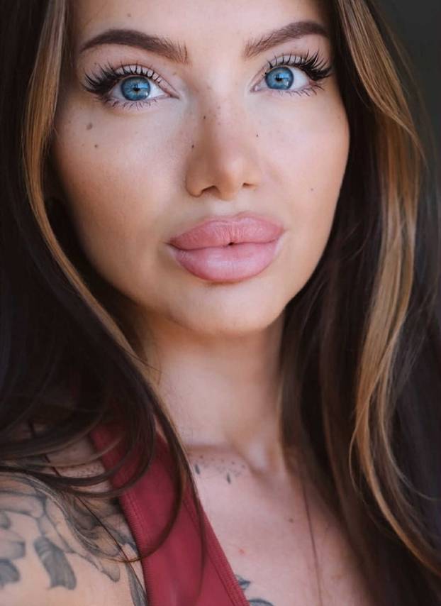 FOTO Ona je tattoo umjetnica i bivša gimnastičarka čije je tijelo pravo remek-djelo