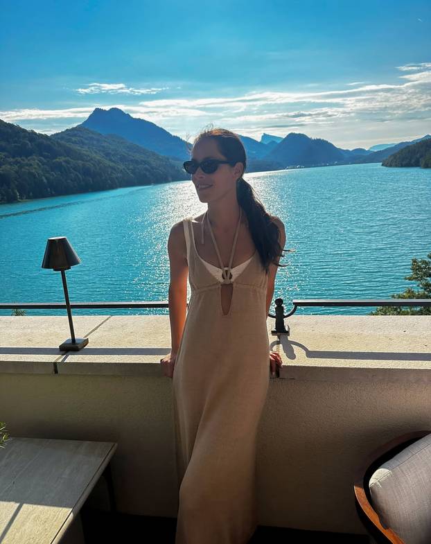 FOTO Ana Ivanović blista nakon razvoda sa Schweinijem. Pljušte komentari na fotke s plaže