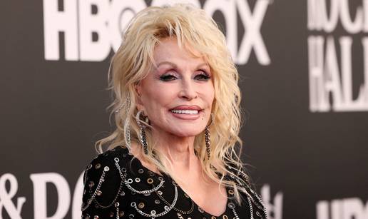 Otkriveno od &ccaron;ega je umrla legendarna Dolly Parton