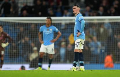 FOTO Rugao se lonac loncu, a oba su šuplja: Pogledajte kako Zvezda sprda Manchester City