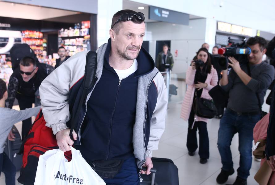 Zagreb: Cro Cop se vratio u Zagreb nakon Å¡to je pobijedio Roya Nelsona