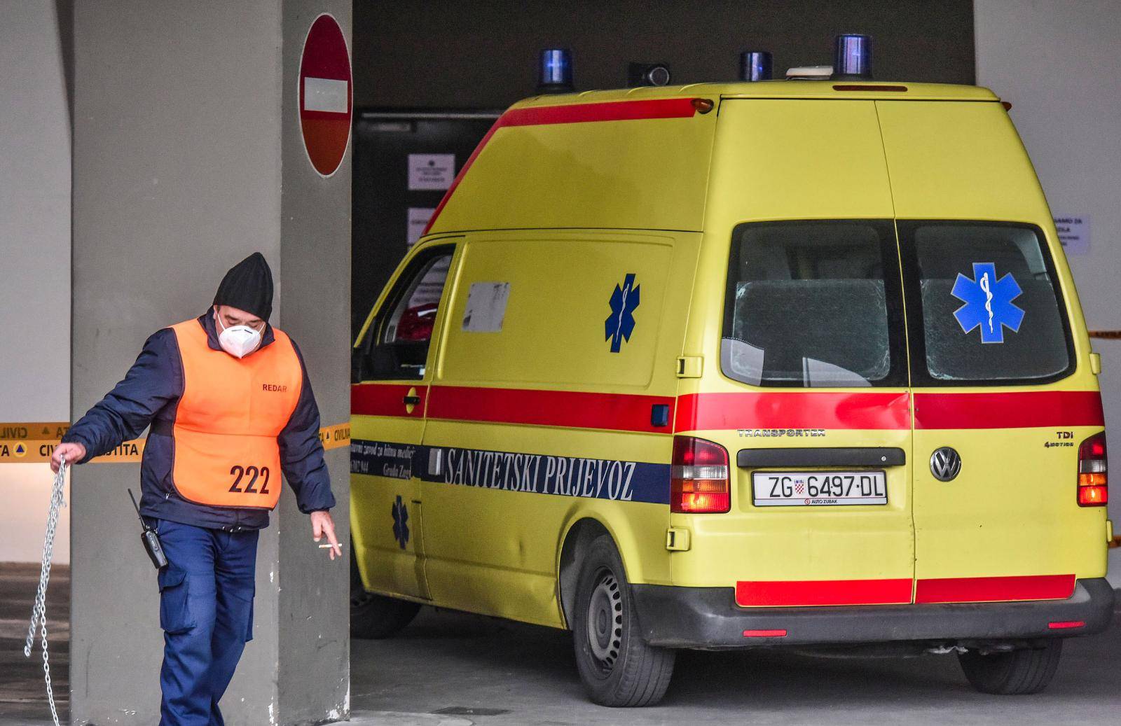 Zagreb: U Arenu stigli prvi pacijenti iz tri bolnice