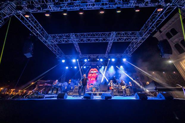 Split: Koncert Prljavog Kazališta na Splitskoj Rivi povodom Dana Domovinske Zahvalnosti