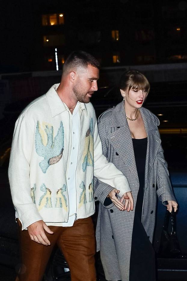 *PREMIUM-EXCLUSIVE* Hot new couple Travis Kelce and Taylor Swift step out for dinner at Nobu in NYC!