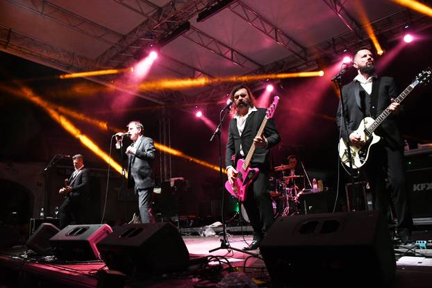 Sisak: Koncert grupe Let 3 povodom Dana grada