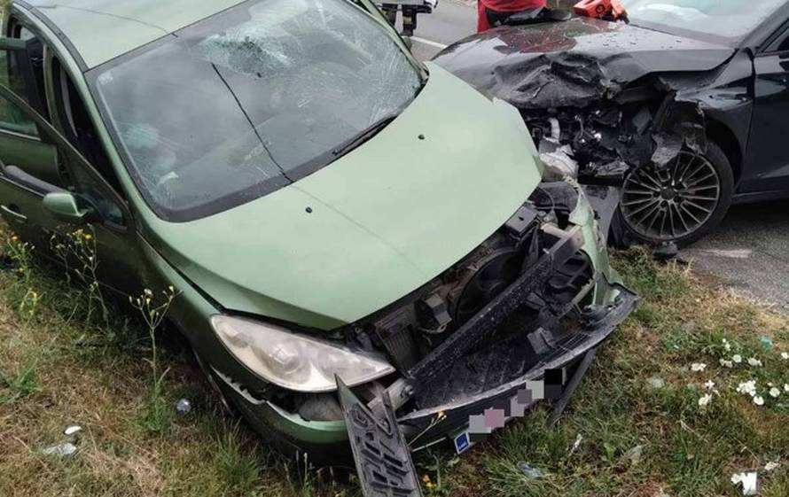 Teška nesreća kod Požege: Vatrogasci izvlačili čovjeka