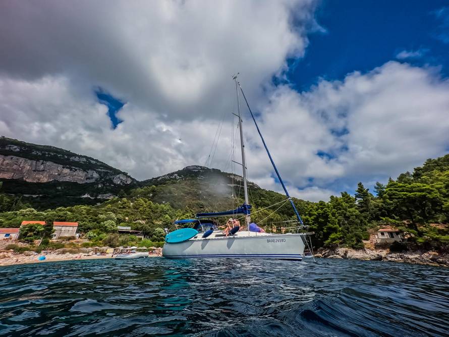 Uvala Pupnatska Luka na otoku Korčuli