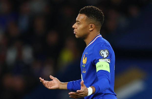 World Cup - UEFA Qualifiers - Group D - France v Ukraine