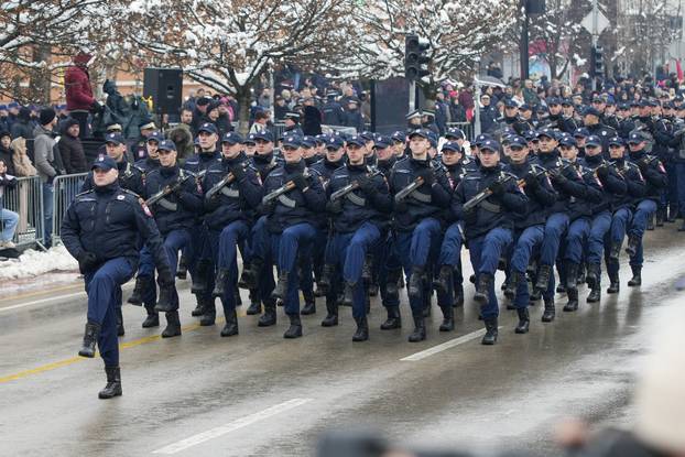 Banja Luka: Svečani defile povodom Dana Republike Srpske