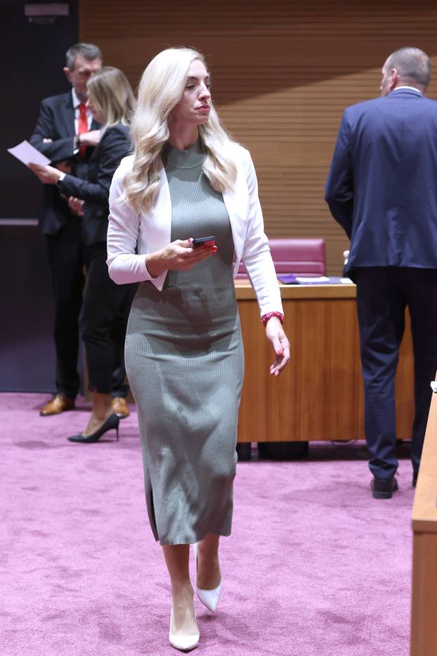 Zagreb: Sabor raspravlja o izmjenama zakona o upravljanju i održavanju zgrada