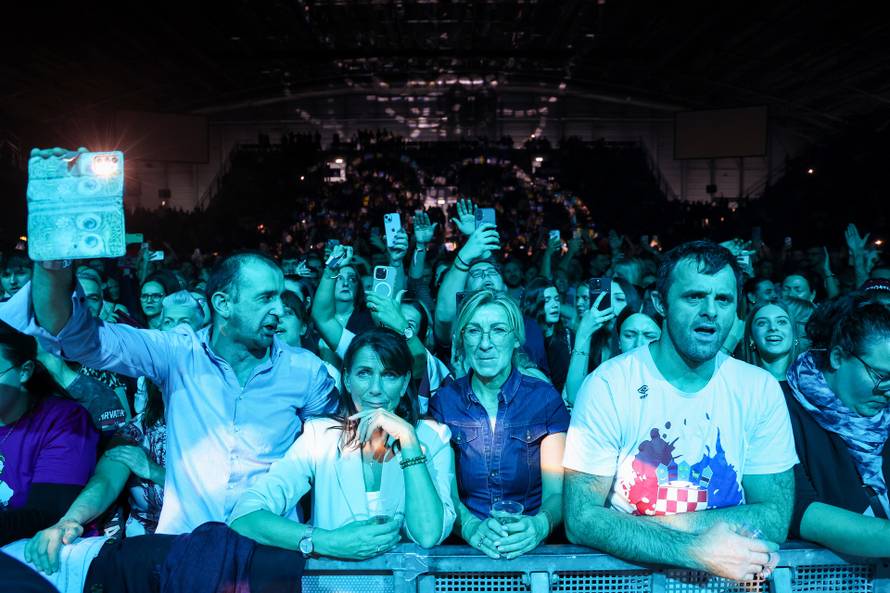 Frankfurt: Hrvatska noć u Suwag Energie Areni