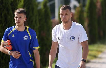 Džeko sve dalje od Hajduka, uskoro donosi odluku o novom klubu? Evo što mu nude Talijani