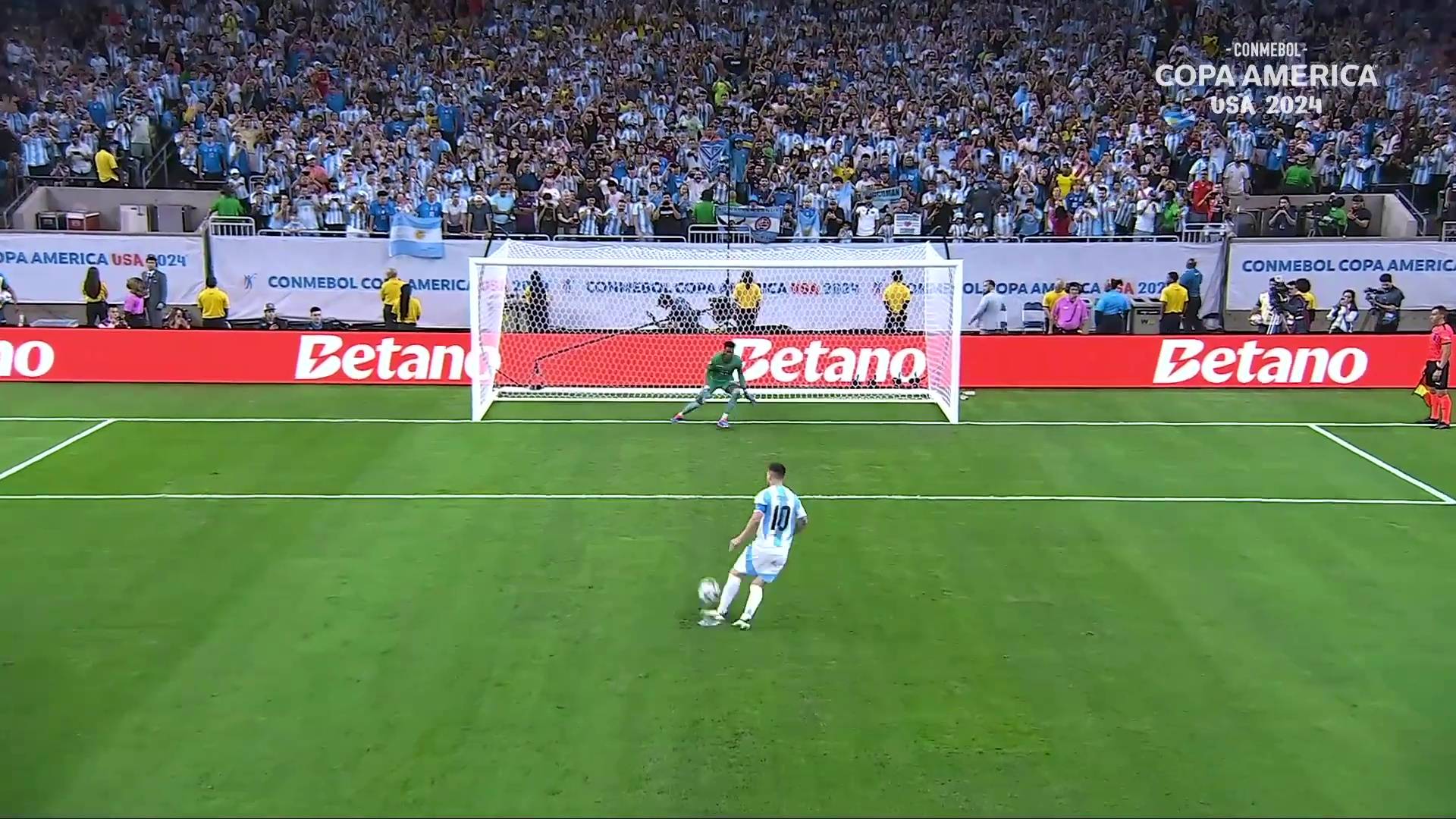 VIDEO Messi zapucao panenku, Martinez skinuo dva penala i odveo Argentince u polufinale!