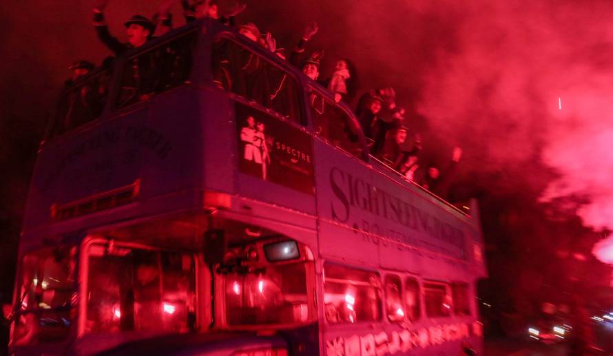 Zagreb: Bakljada kod MSU-a povodom dolaska Vatrenih 