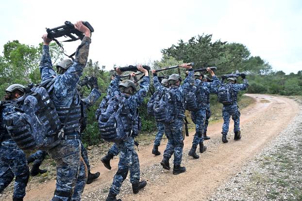 FOTO Novi hrvatski marinci primili su svoje beretke: Prošli intenzivnu integracijsku obuku