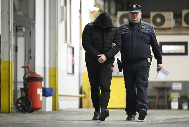 Zagreb: Privođenje uhićenih povezanih sa slučajem bolnice u Jankomiru