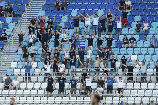 Osijek: Prijateljska nogometna utakmica NK Osijek - Honved Budapest