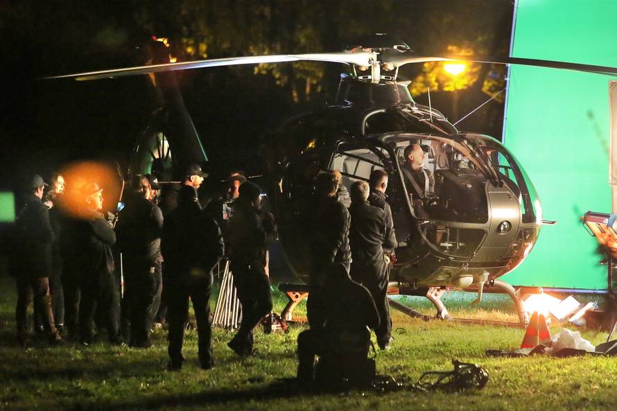 Snimanje filma The Hitman's Wife's Bodyguard na igralistu iza muzeja Mimara