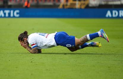 Riječki komičar bacao fore na račun Hajduka, zvao je dućane: Jesu stigle one 'Daj 5' majice?