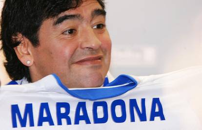 Maradonina operacija na mozgu bez komplikacija: Sad čekamo...