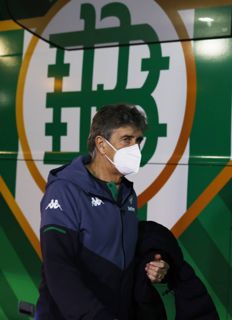 La Liga Santander - Real Betis v FC Barcelona