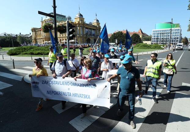 Prosvjed Sindikata hrvatskih uÄitelja i Nezavisnog sindikata zaposlenih u srednjim Å¡kolama