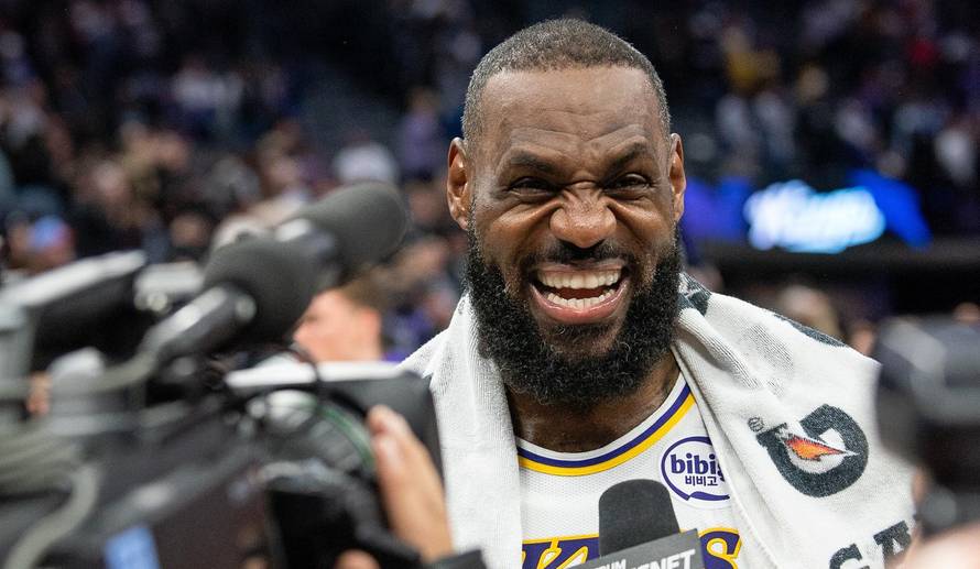 NBA: Los Angeles Lakers at Sacramento Kings