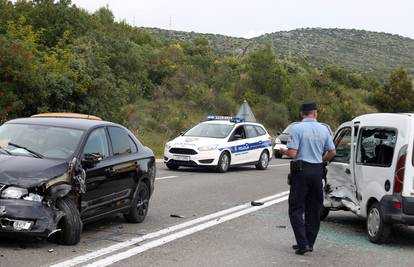 Sudar na šibenskoj obilaznici: Četvero ljudi lakše ozlijeđeno