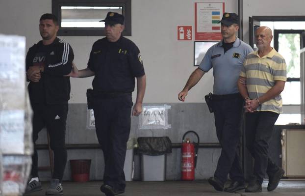 Zagreb: Privođenje  uhićenih u Hrvatskim šumama u akciji USKOK-a