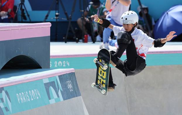 Skateboarding - Women's Park Prelims