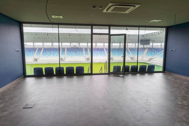 Pogledajte kako iznutra izgleda novi stadion Osijeka! Počelo je uređivanje svlačionica, ureda...