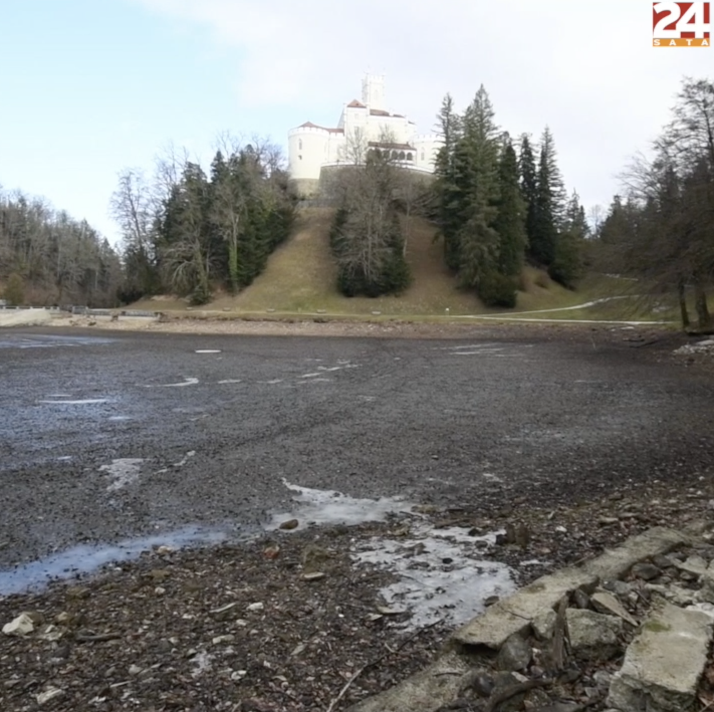 VIDEO Pogledajte kako izgleda Trakošćan danas: Umjesto vode u jezeru je ostao samo crni mulj