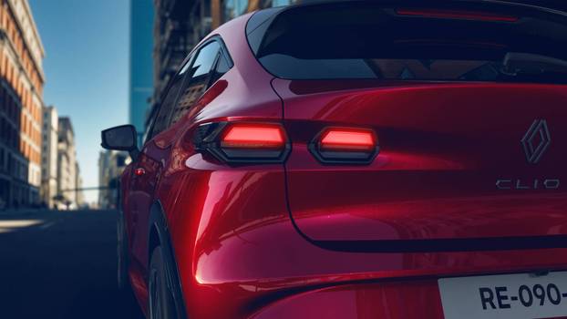 RENAULT CLIO VI FULL HYBRID E-TECH (RB3B1 HEV)