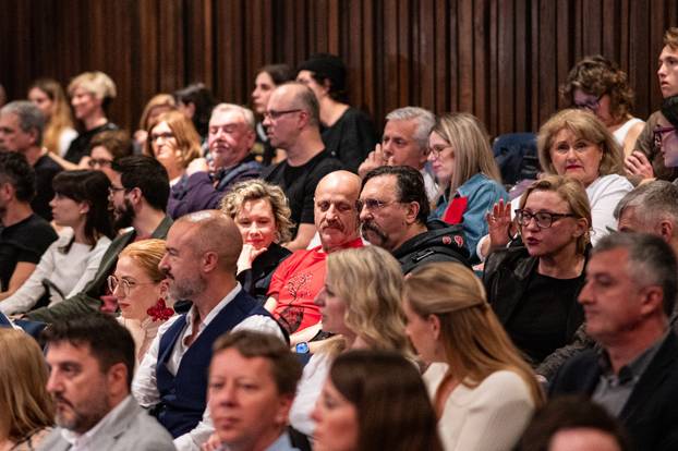 Zagreb: Bračni par Kekin na premijerI predstave "Cyrano de Bergerac" u Gavelli
