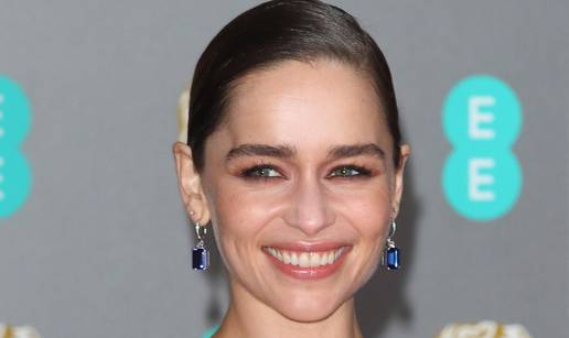 Emilia Clarke kosu pere jednom tjedno, a suši je samo prirodno