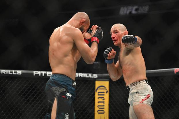 MMA: UFC 328 Chimaev vs Strickland