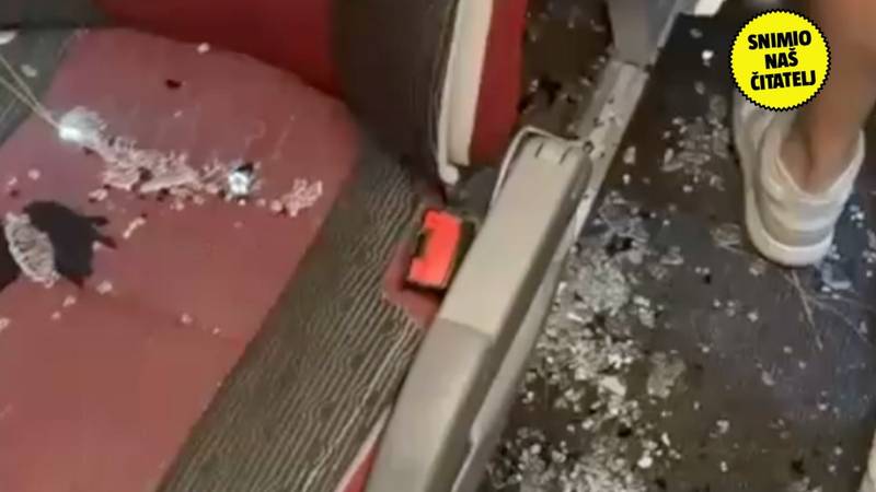 Zagrebački maturanti doživjeli nesreću u Ateni: 'Začuo se jak prasak, popucala su stakla'