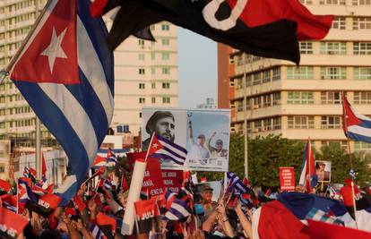 Kubanske vlasti organizirale masovne skupove: 'Ono što svijet vidi na Kubi sada je laž'