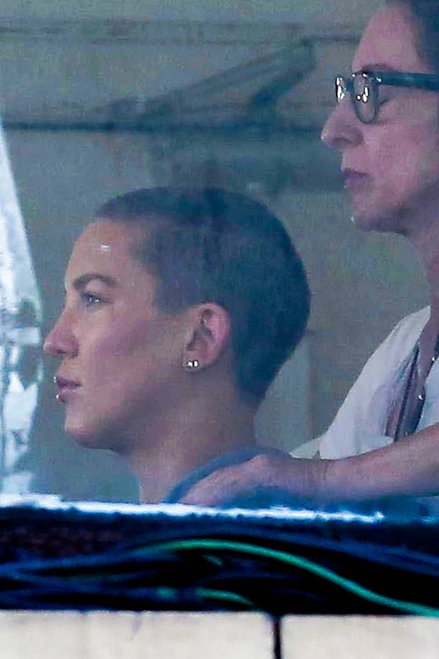 *PREMIUM-EXCLUSIVE* Kate Hudson shaves off her golden locks for the upcoming Sia project