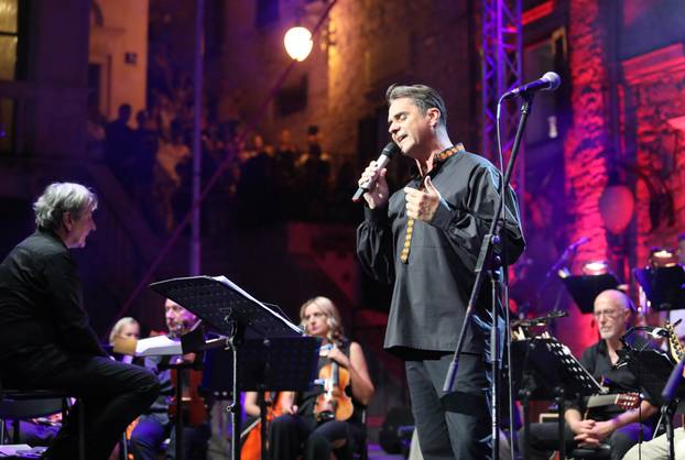 Šibenik: Prva večer 26. festivala Dalmatinske šansone 