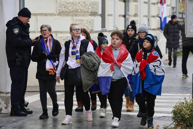 Vukovar: Okupljanje uoči 34. obljetnice stradanja Vukovara
