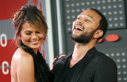 Sreća: Chrissy Teigen i John Legend dočekali kćerkicu Lunu