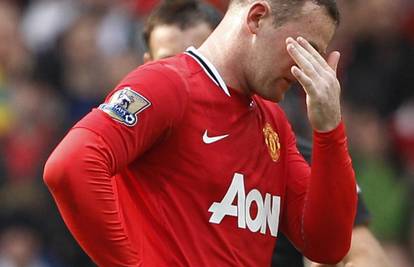 Rooney je protiv Blackburna ostao na klupi jer je tulumario?