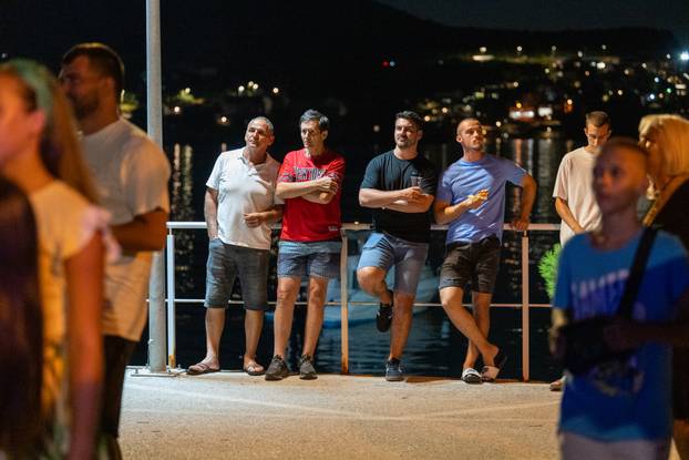 Zaton: Zatonsko ljeto,  koncert Maje  Suput