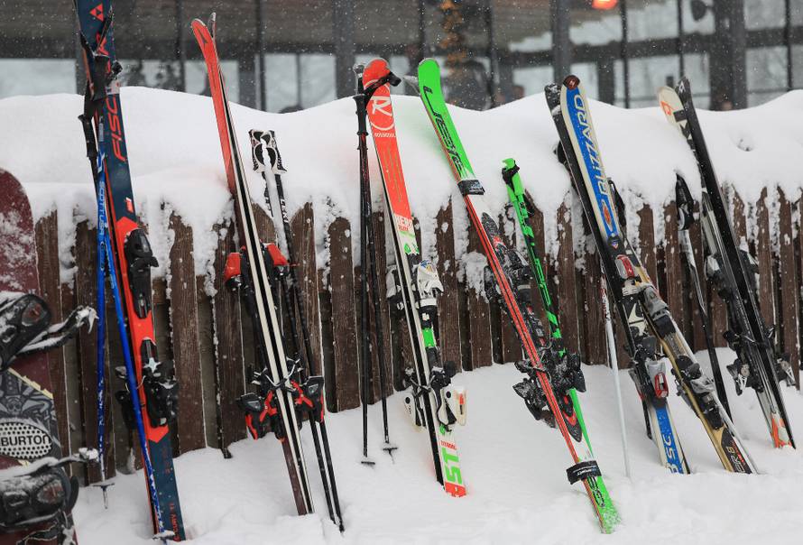 Zagreb: Započela skijaška sezona na Sljemenu 