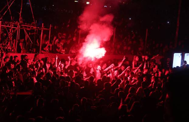 Dugopolje: Thompson održao koncert na prepunom stadionu Hrvatskih vitezova