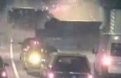 Pogledajte snimku nesreća u ruskom tunelu smrti