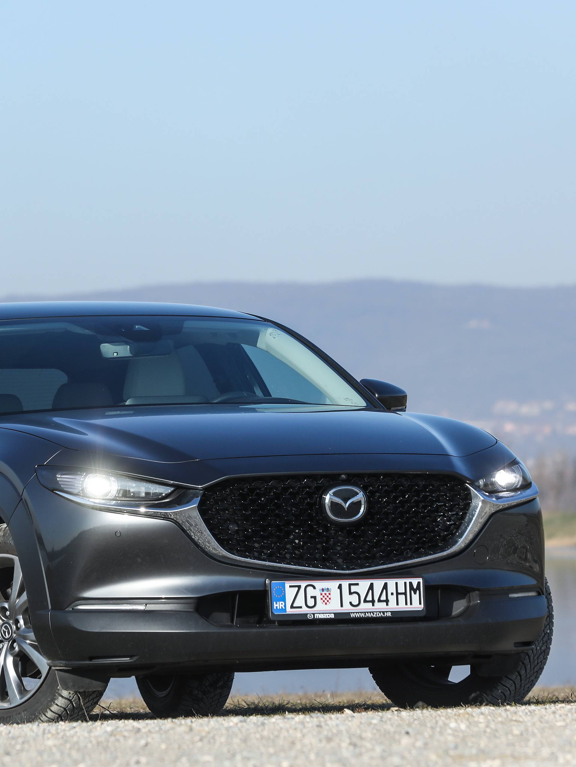 Mazda CX-30 Skyactiv X je benzinac koji troši kao dizelaš