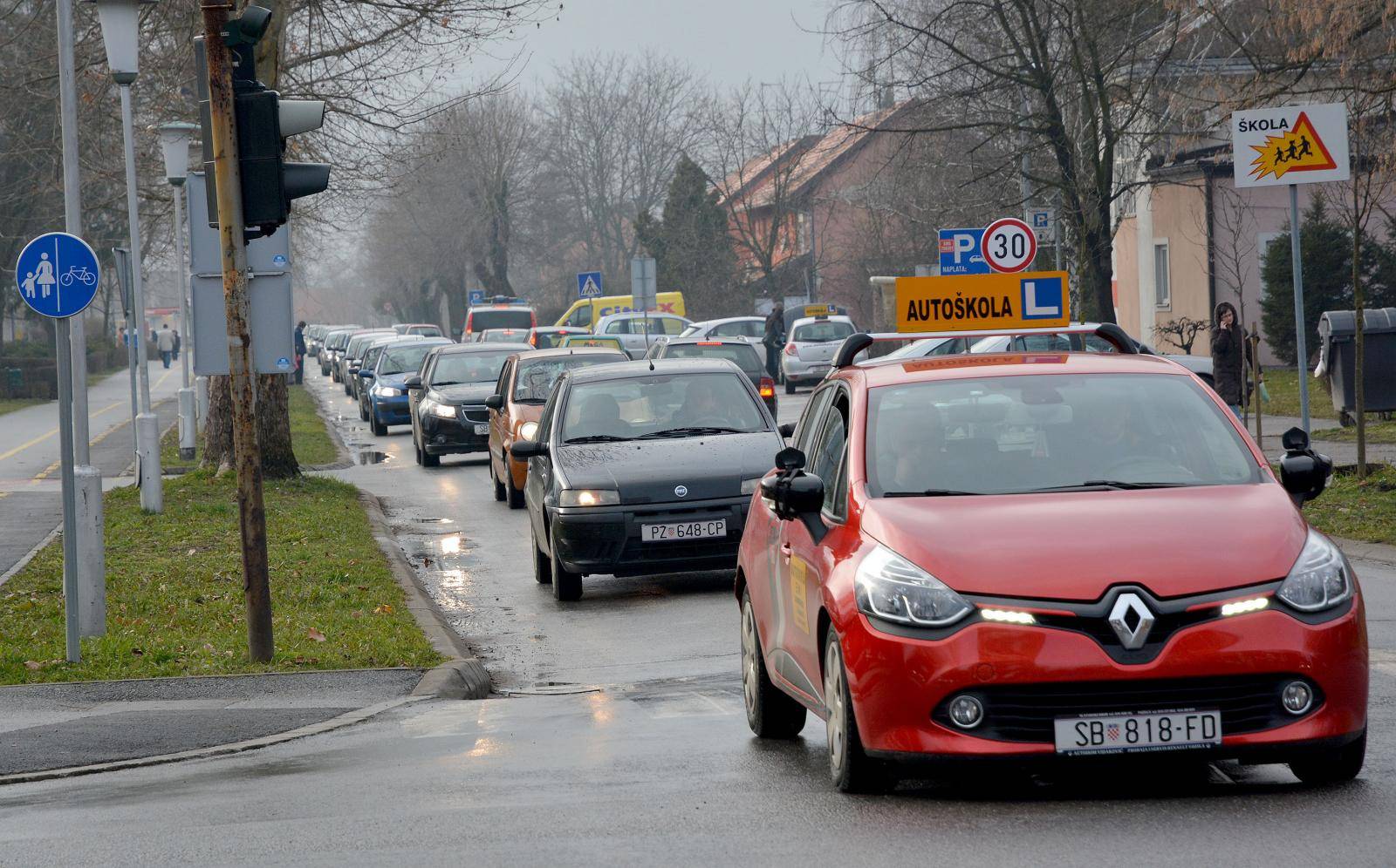 Više nema papirnatih uvjerenja o položenom vozačkom ispitu