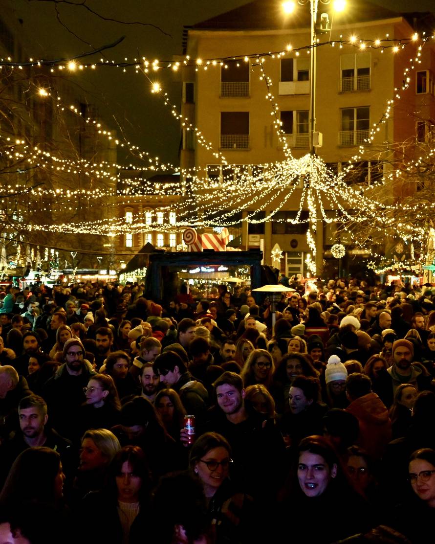 EU Advent na Europskom trgu: Urban, DJ, mnogi izvođači  i veliki doček Nove godine...